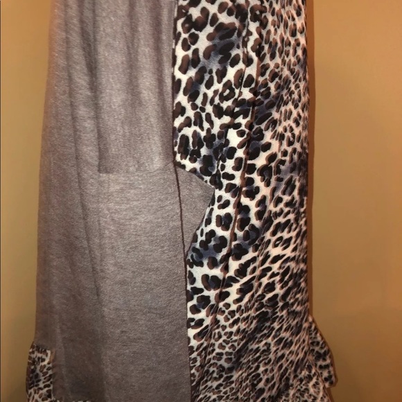Entro gray and leopard size small brand new - Picture 4 of 8
